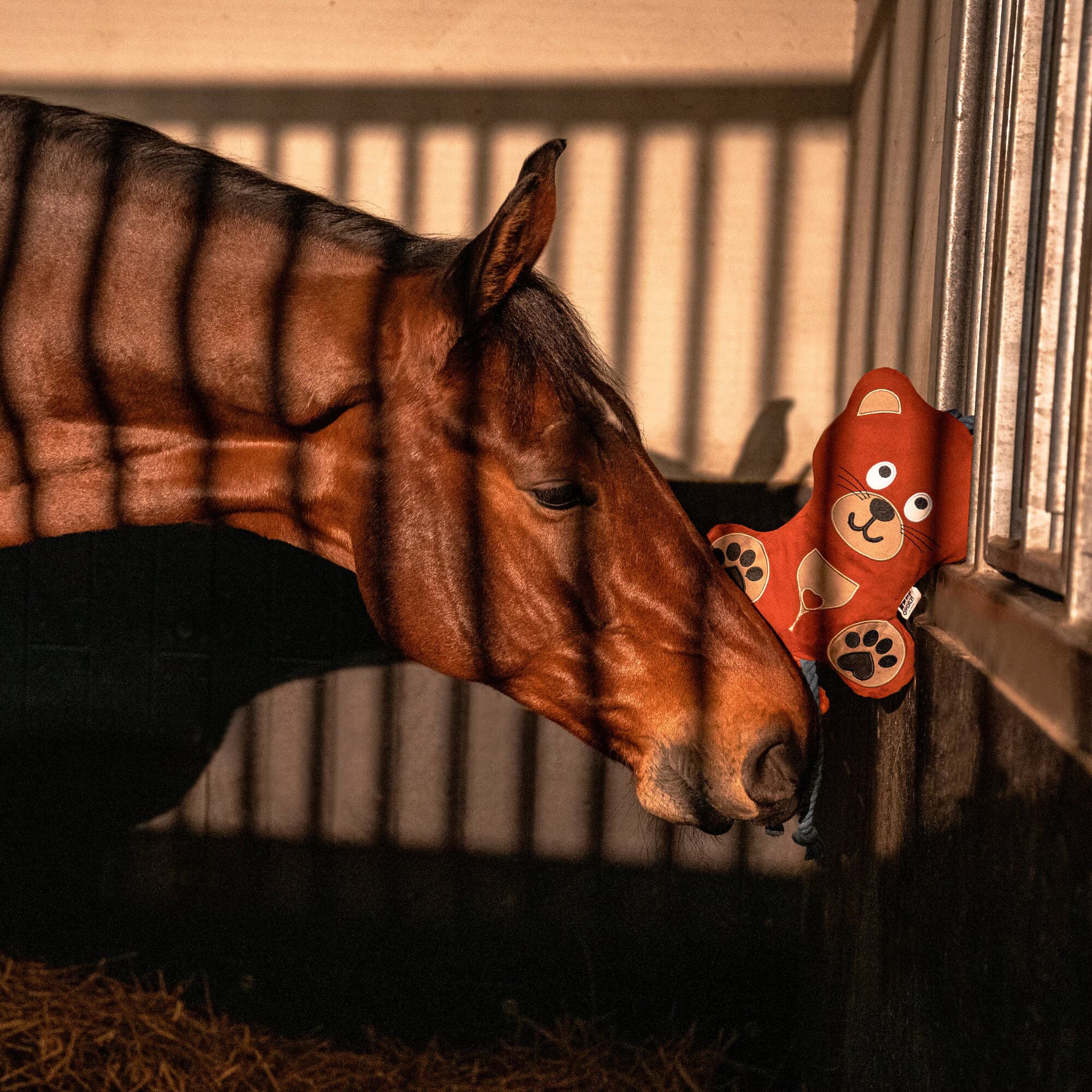 Eskadron Platinum '26 Tiger Stall Toy